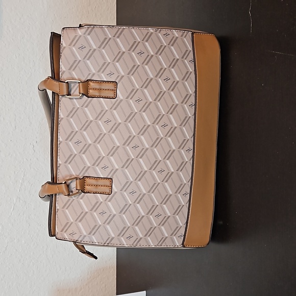 Adrienne Vitadini satchel purse - Picture 9 of 16